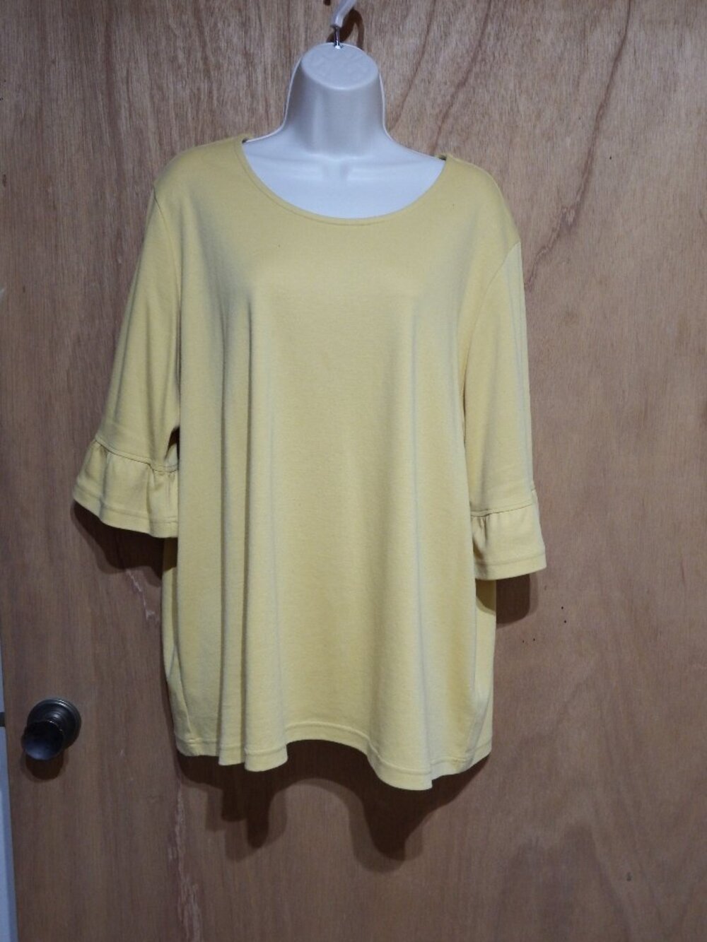 Woemn's yellow top, Size 2XL by Blair
